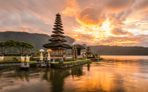 The Dos and Don'ts of Traveling in Indonesia